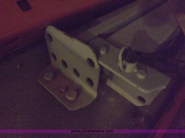 image for item H9125 Assorted pallet racking