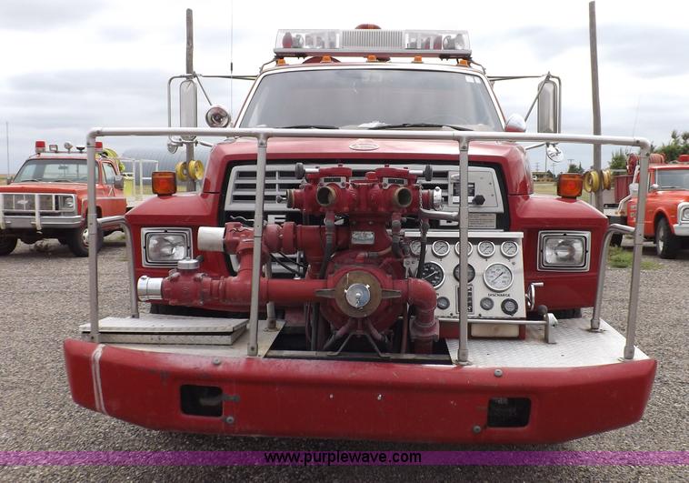 image for item H9126 1980 Ford F700 fire truck