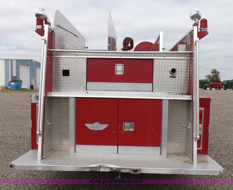 image for item H9126 1980 Ford F700 fire truck