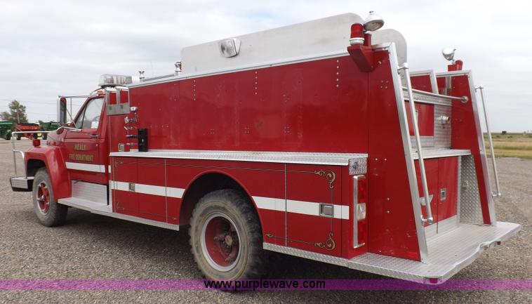 image for item H9126 1980 Ford F700 fire truck