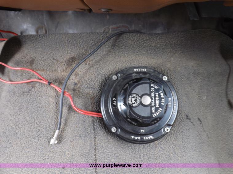 image for item H9126 1980 Ford F700 fire truck