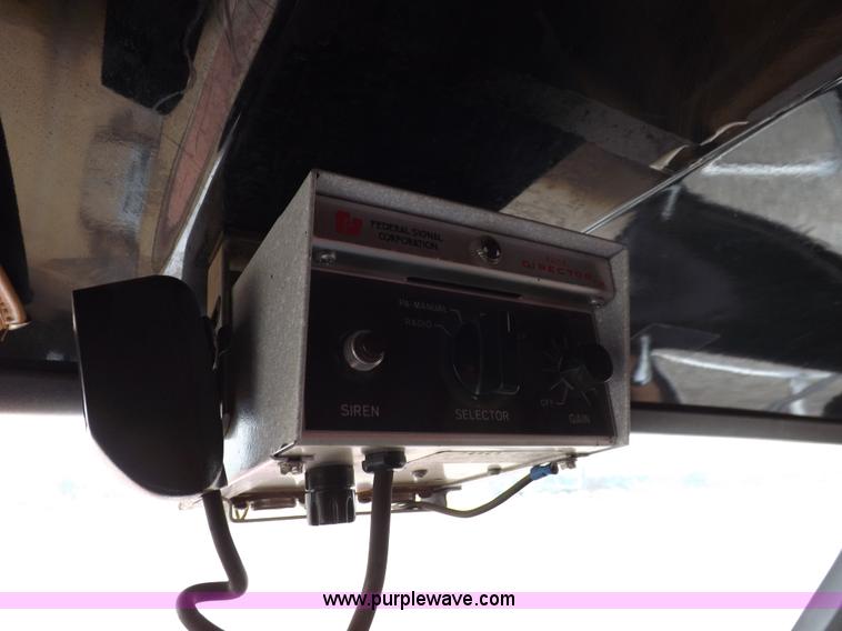 image for item H9126 1980 Ford F700 fire truck