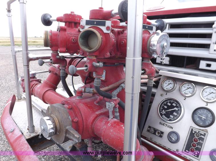 image for item H9126 1980 Ford F700 fire truck