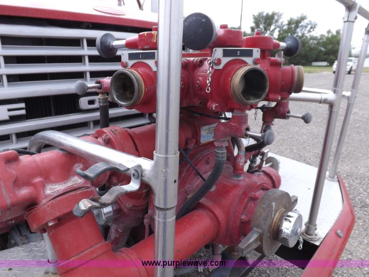 image for item H9126 1980 Ford F700 fire truck