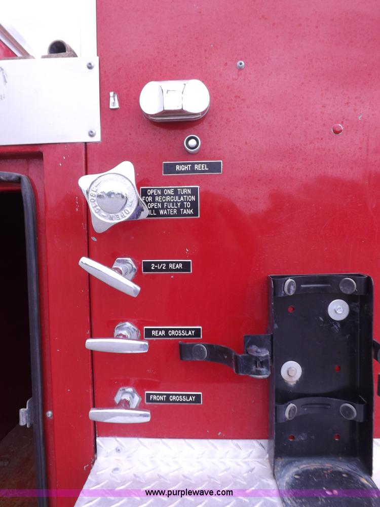 image for item H9126 1980 Ford F700 fire truck