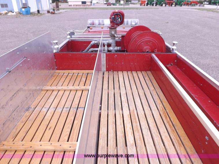 image for item H9126 1980 Ford F700 fire truck