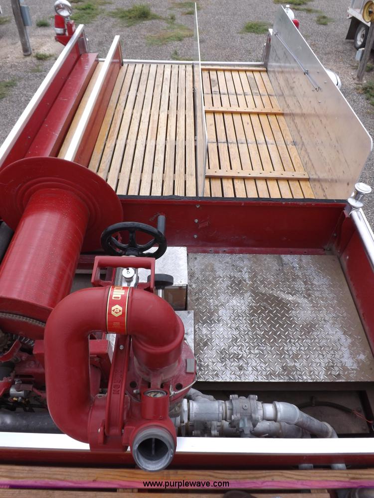 image for item H9126 1980 Ford F700 fire truck