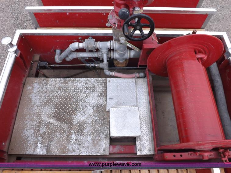 image for item H9126 1980 Ford F700 fire truck