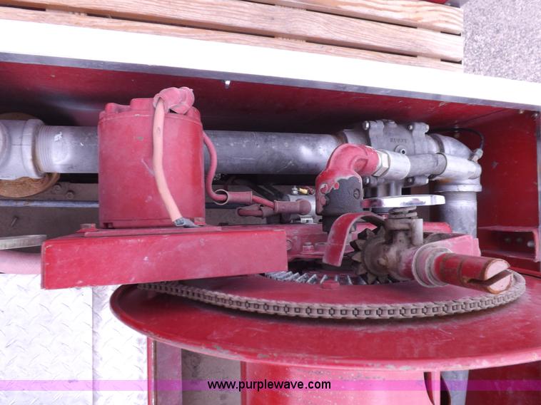 image for item H9126 1980 Ford F700 fire truck