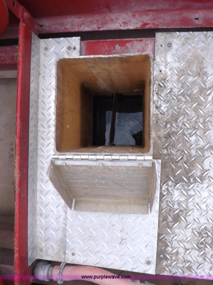 image for item H9126 1980 Ford F700 fire truck