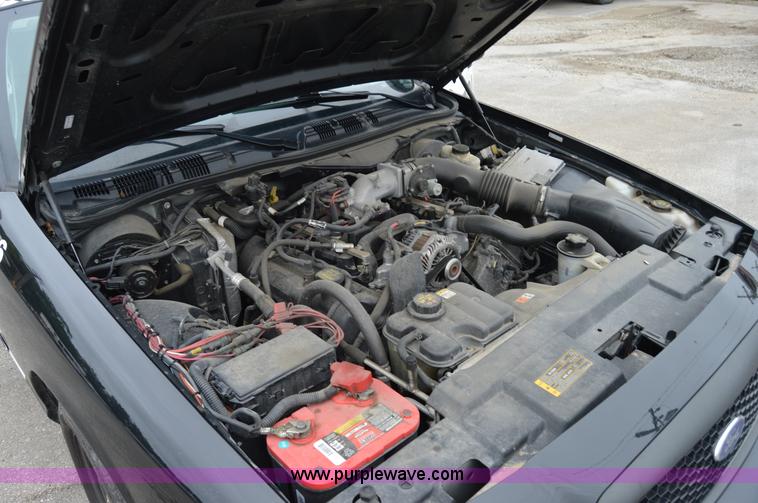 image for item I2979 2010 Ford Crown Victoria Police Interceptor