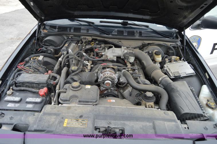 image for item I2981 2010 Ford Crown Victoria Police Interceptor