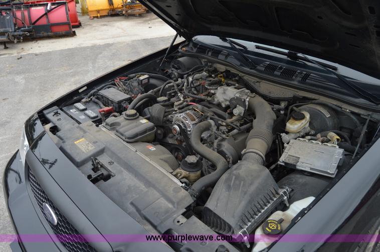 image for item I2981 2010 Ford Crown Victoria Police Interceptor