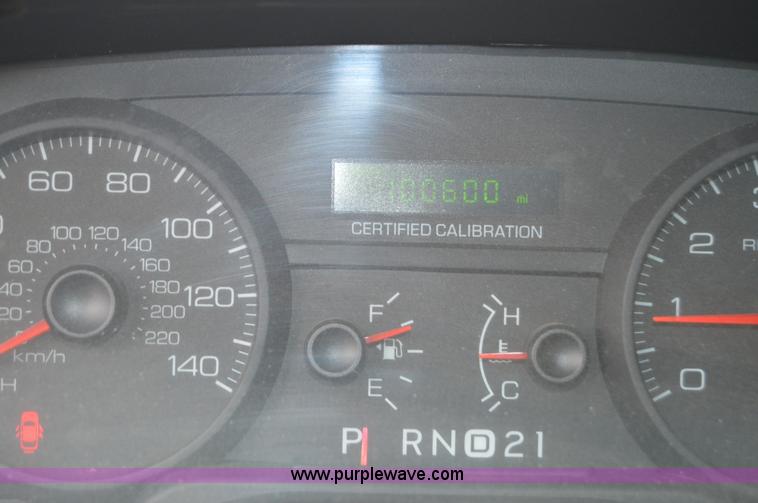 image for item I2981 2010 Ford Crown Victoria Police Interceptor