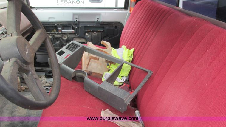 image for item I3228 1990 Chevrolet Cheyenne 1500 pickup truck