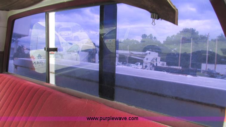 image for item I3228 1990 Chevrolet Cheyenne 1500 pickup truck