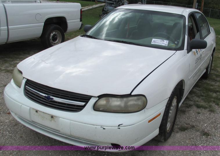 image for item I3230 2000 Chevrolet Malibu