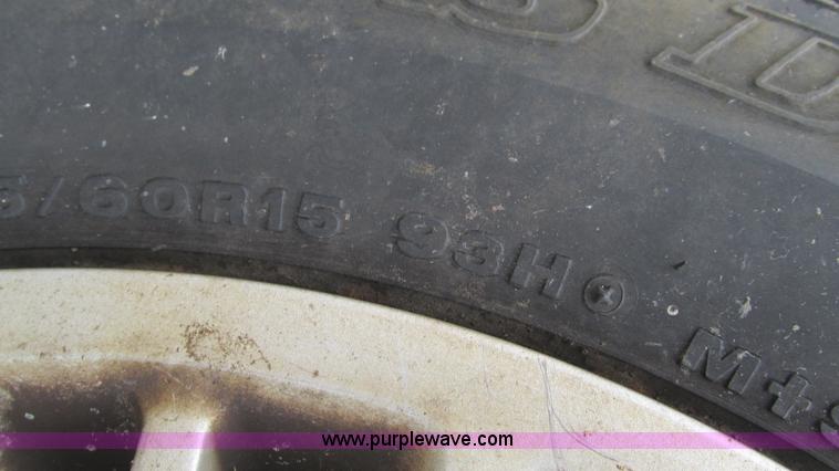 image for item I3230 2000 Chevrolet Malibu