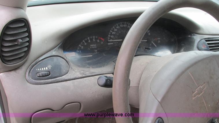 image for item I3230 2000 Chevrolet Malibu