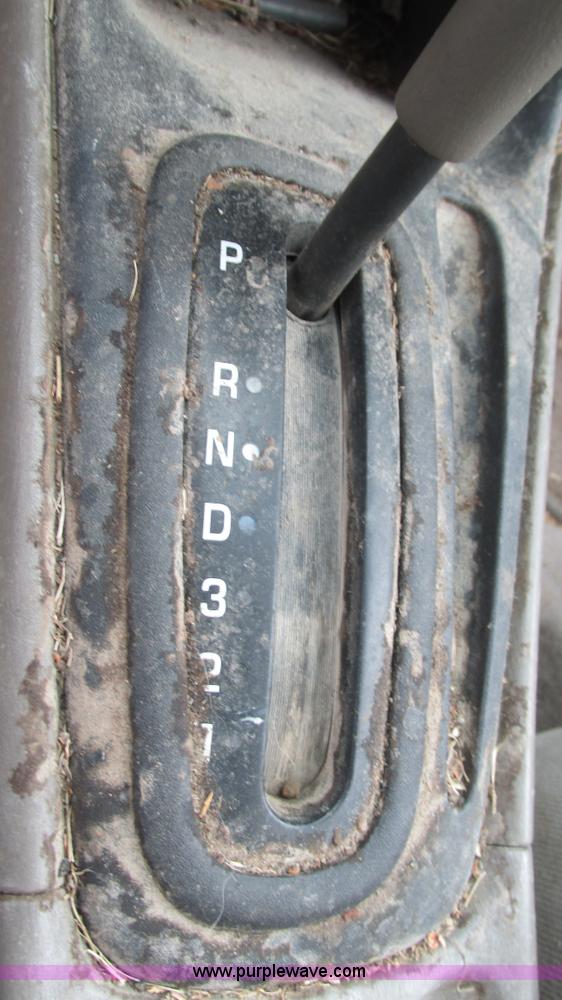 image for item I3230 2000 Chevrolet Malibu