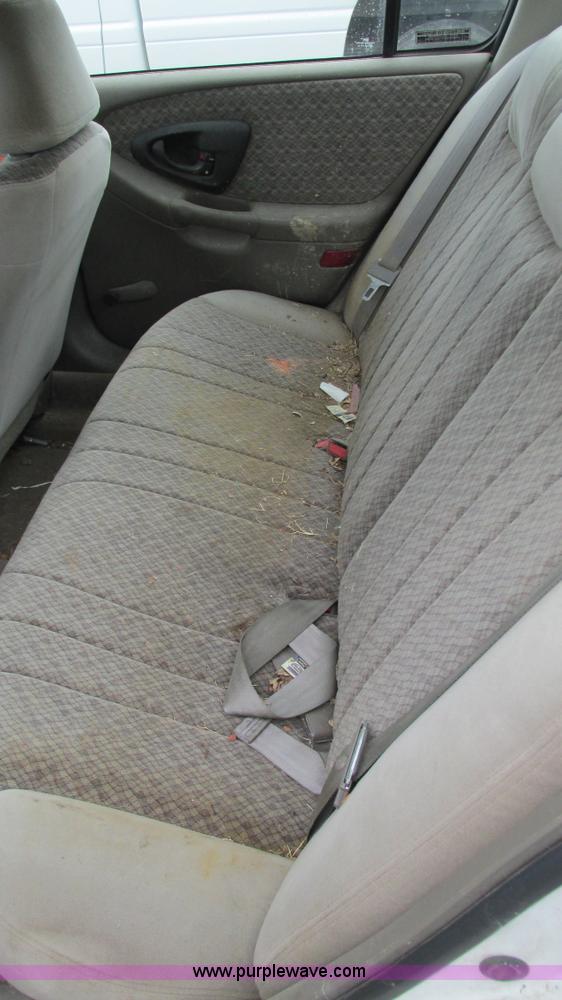 image for item I3230 2000 Chevrolet Malibu