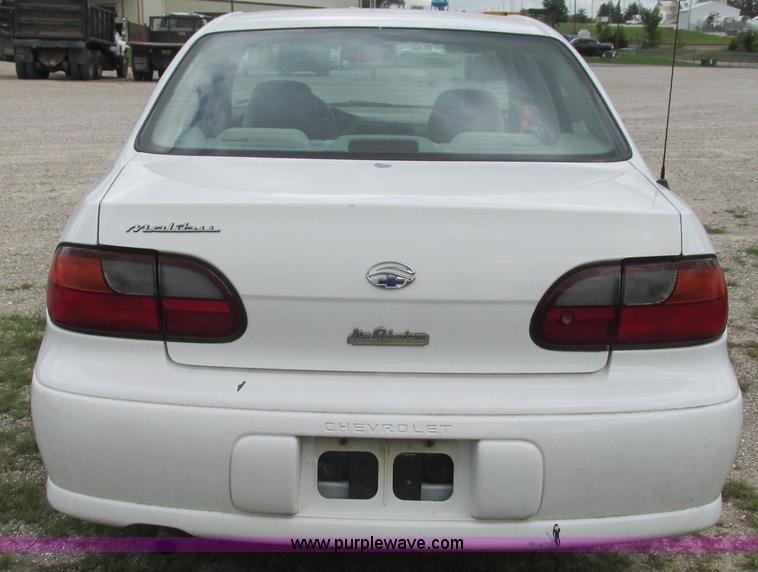 image for item I3230 2000 Chevrolet Malibu