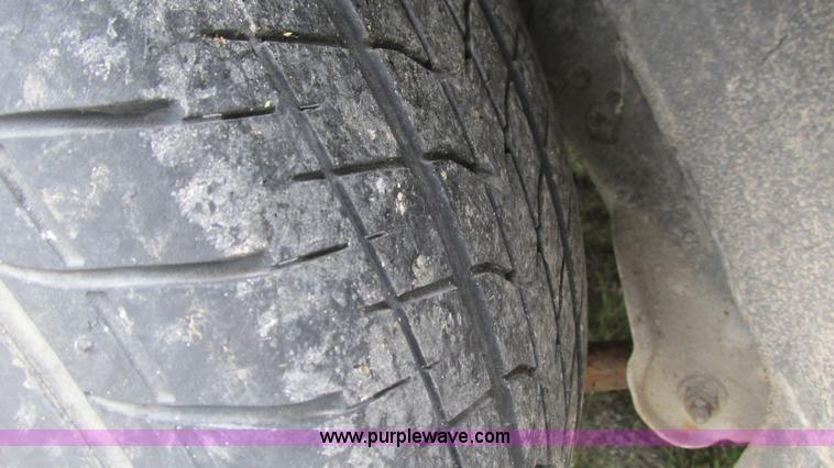 image for item I3230 2000 Chevrolet Malibu