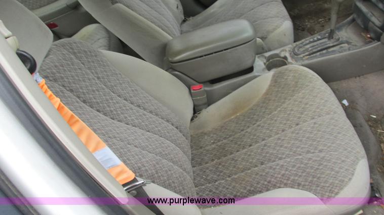 image for item I3230 2000 Chevrolet Malibu