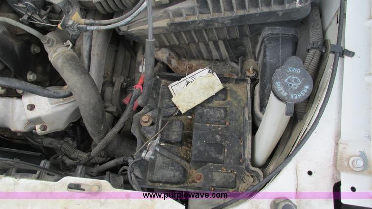 image for item I3230 2000 Chevrolet Malibu