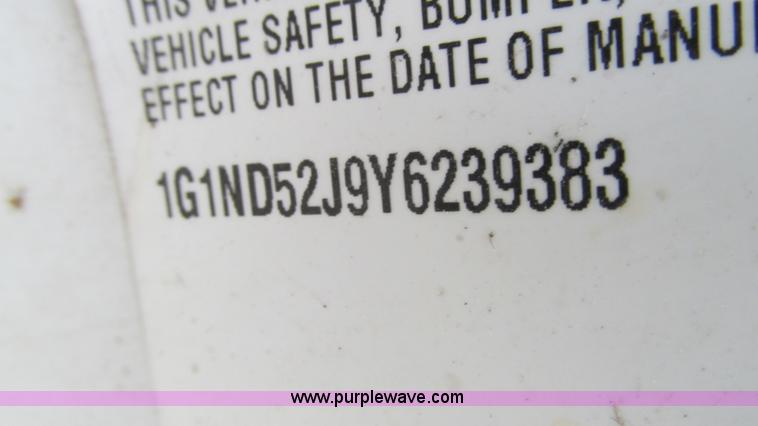 image for item I3230 2000 Chevrolet Malibu