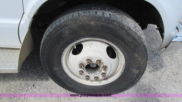 image for item I3231 1989 Ford Econoline E350 van