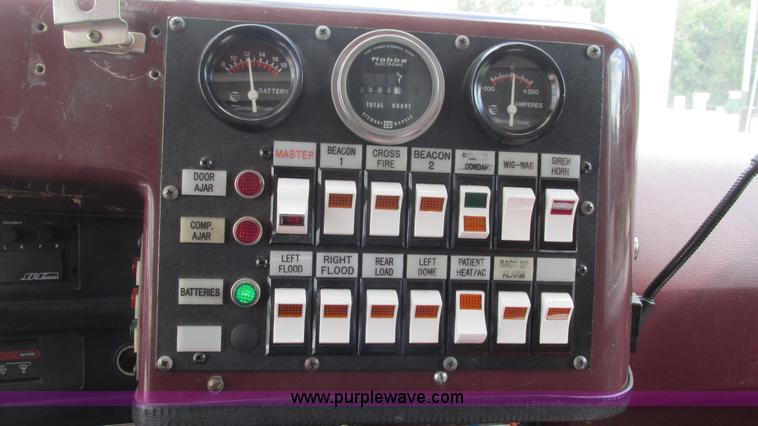 image for item I3231 1989 Ford Econoline E350 van