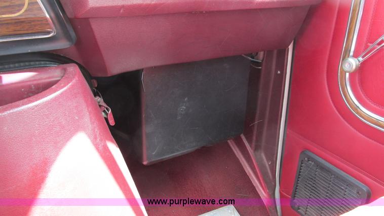 image for item I3231 1989 Ford Econoline E350 van