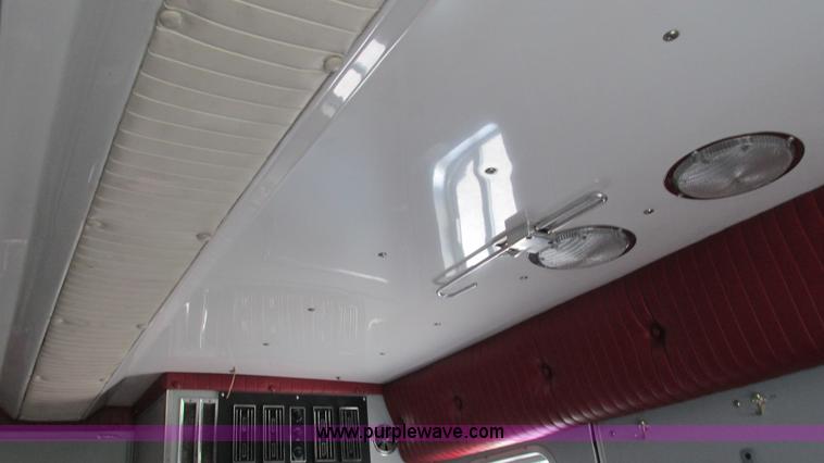 image for item I3231 1989 Ford Econoline E350 van