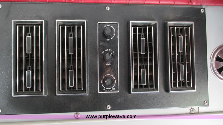 image for item I3231 1989 Ford Econoline E350 van