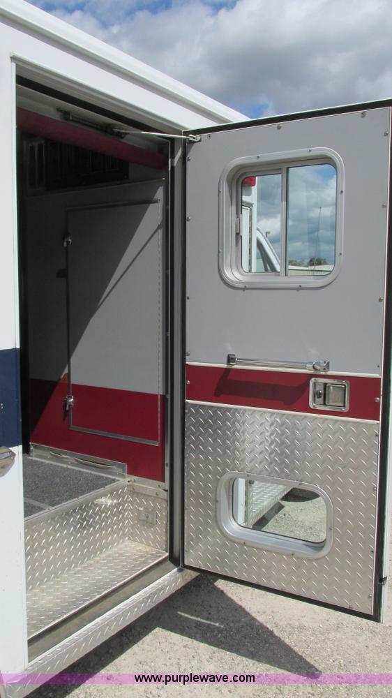 image for item I3231 1989 Ford Econoline E350 van