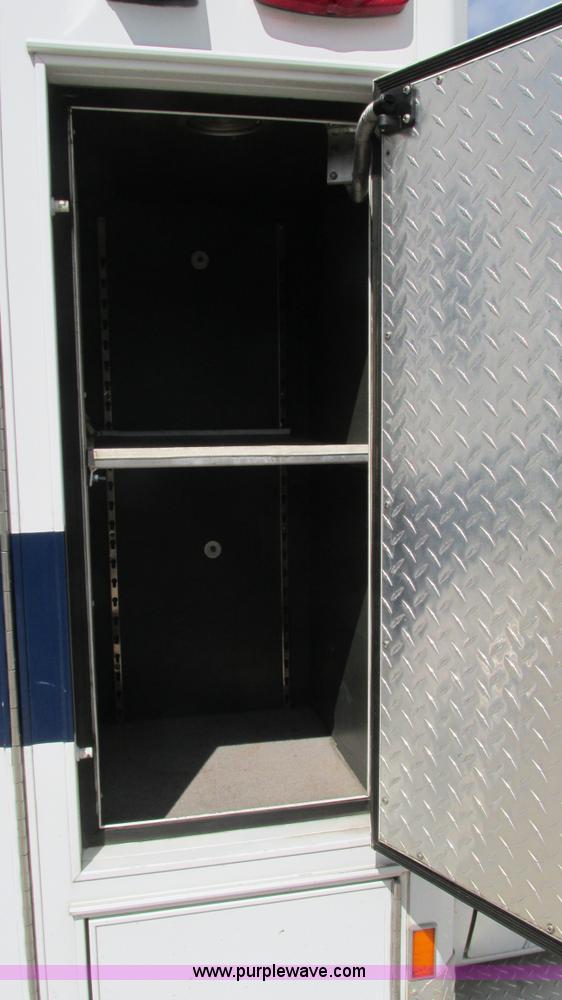 image for item I3231 1989 Ford Econoline E350 van