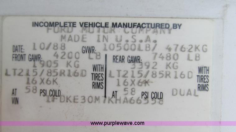 image for item I3231 1989 Ford Econoline E350 van