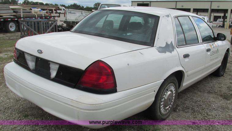 image for item I3232 2001 Ford Crown Victoria Police Interceptor