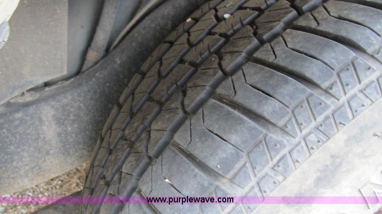 image for item I3232 2001 Ford Crown Victoria Police Interceptor