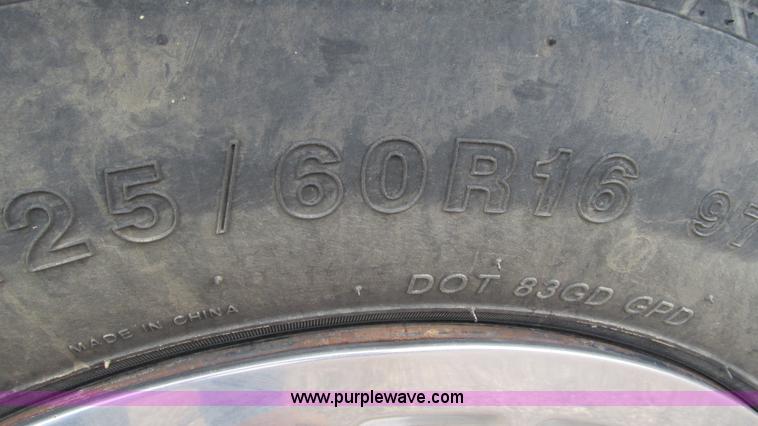 image for item I3232 2001 Ford Crown Victoria Police Interceptor