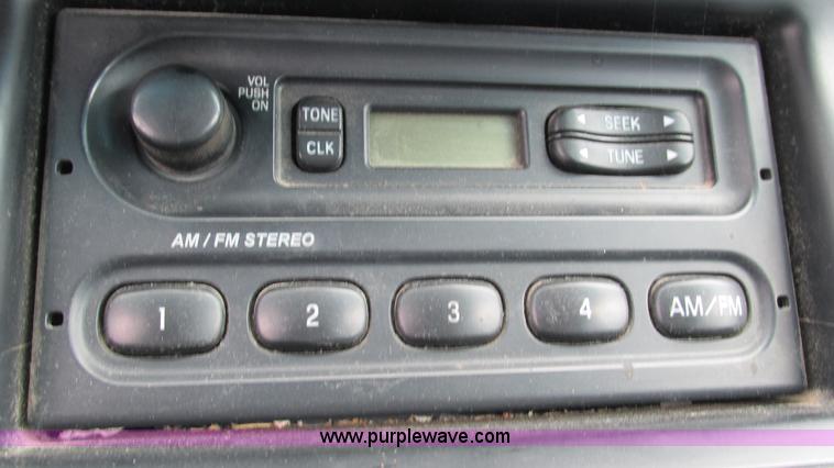 image for item I3232 2001 Ford Crown Victoria Police Interceptor