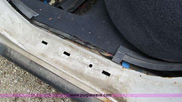 image for item I3232 2001 Ford Crown Victoria Police Interceptor