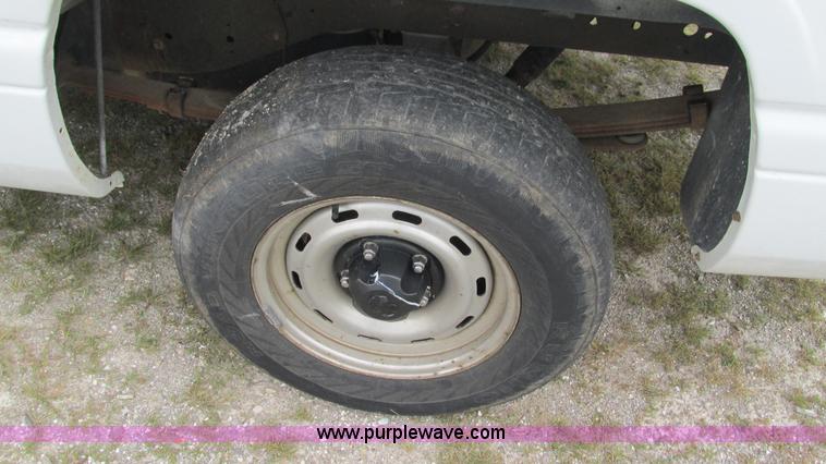 image for item I3233 2001 Dodge Ram 1500 pickup truck