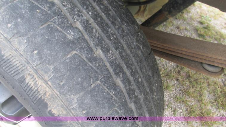 image for item I3233 2001 Dodge Ram 1500 pickup truck