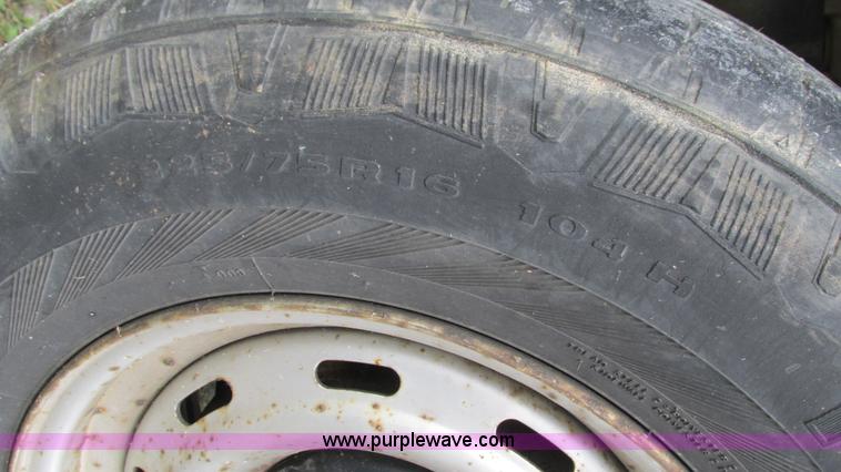 image for item I3233 2001 Dodge Ram 1500 pickup truck