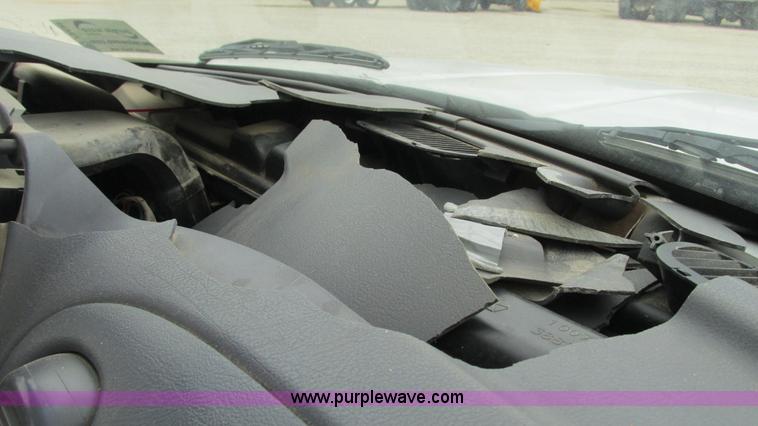 image for item I3233 2001 Dodge Ram 1500 pickup truck