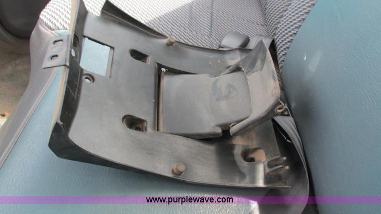 image for item I3233 2001 Dodge Ram 1500 pickup truck