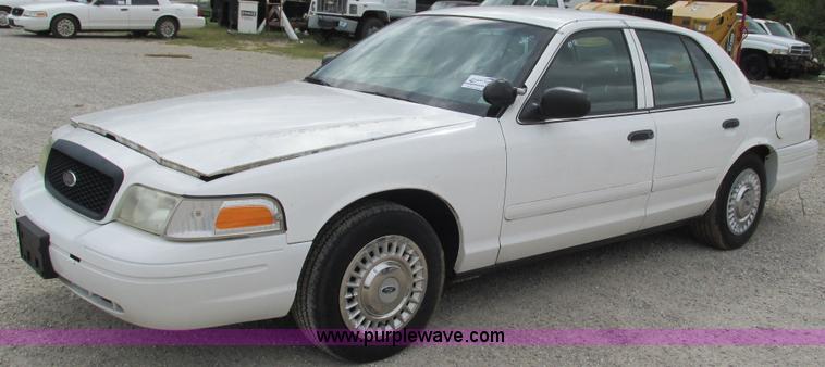 image for item I3234 2001 Ford Crown Victoria Police Interceptor