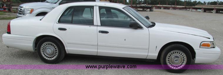 image for item I3234 2001 Ford Crown Victoria Police Interceptor